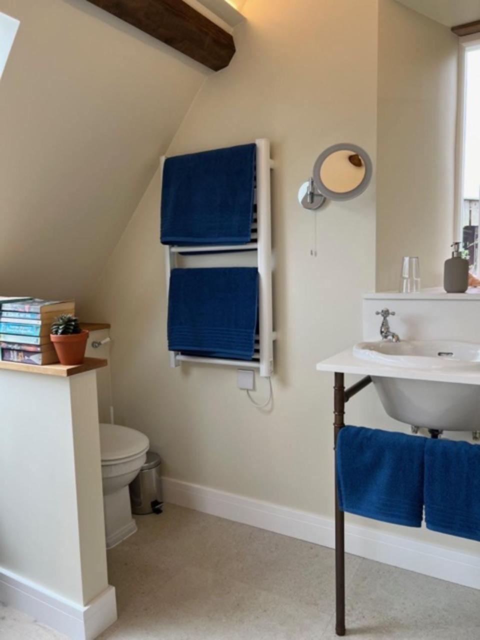 Вилла Idyllic Secluded Hideaway With Countryside Views On The Edge Of The Cotswolds Хейли Экстерьер фото