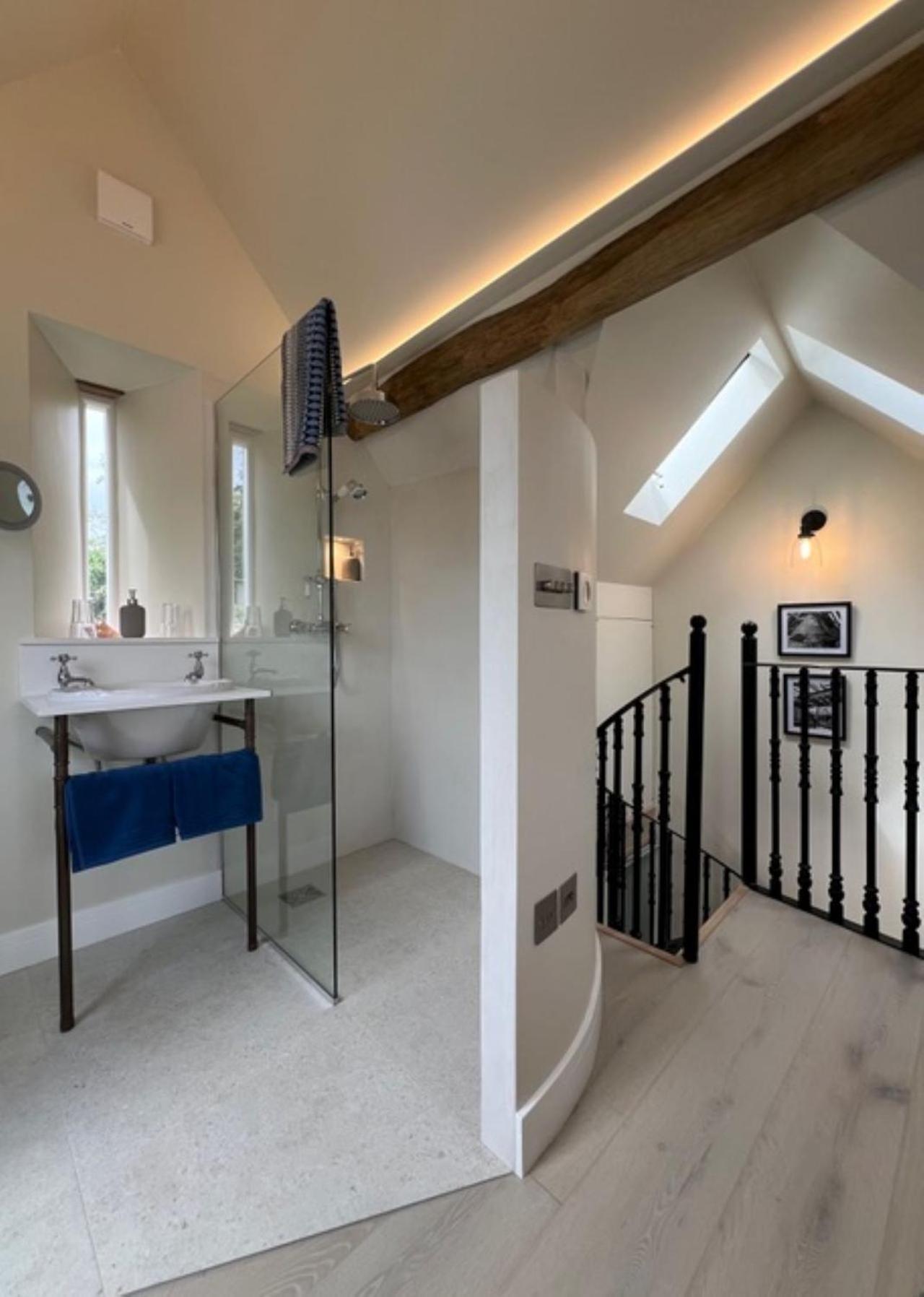 Вилла Idyllic Secluded Hideaway With Countryside Views On The Edge Of The Cotswolds Хейли Экстерьер фото