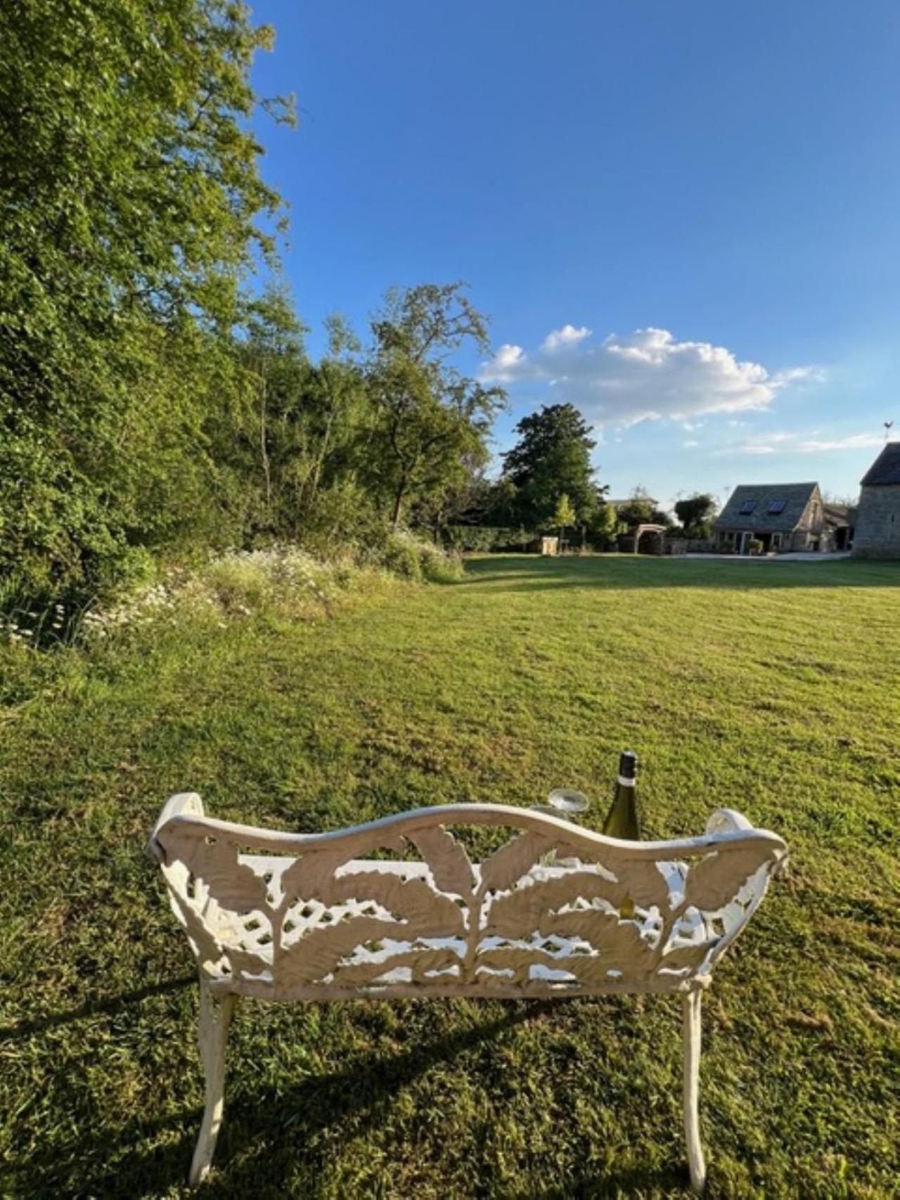 Вилла Idyllic Secluded Hideaway With Countryside Views On The Edge Of The Cotswolds Хейли Экстерьер фото